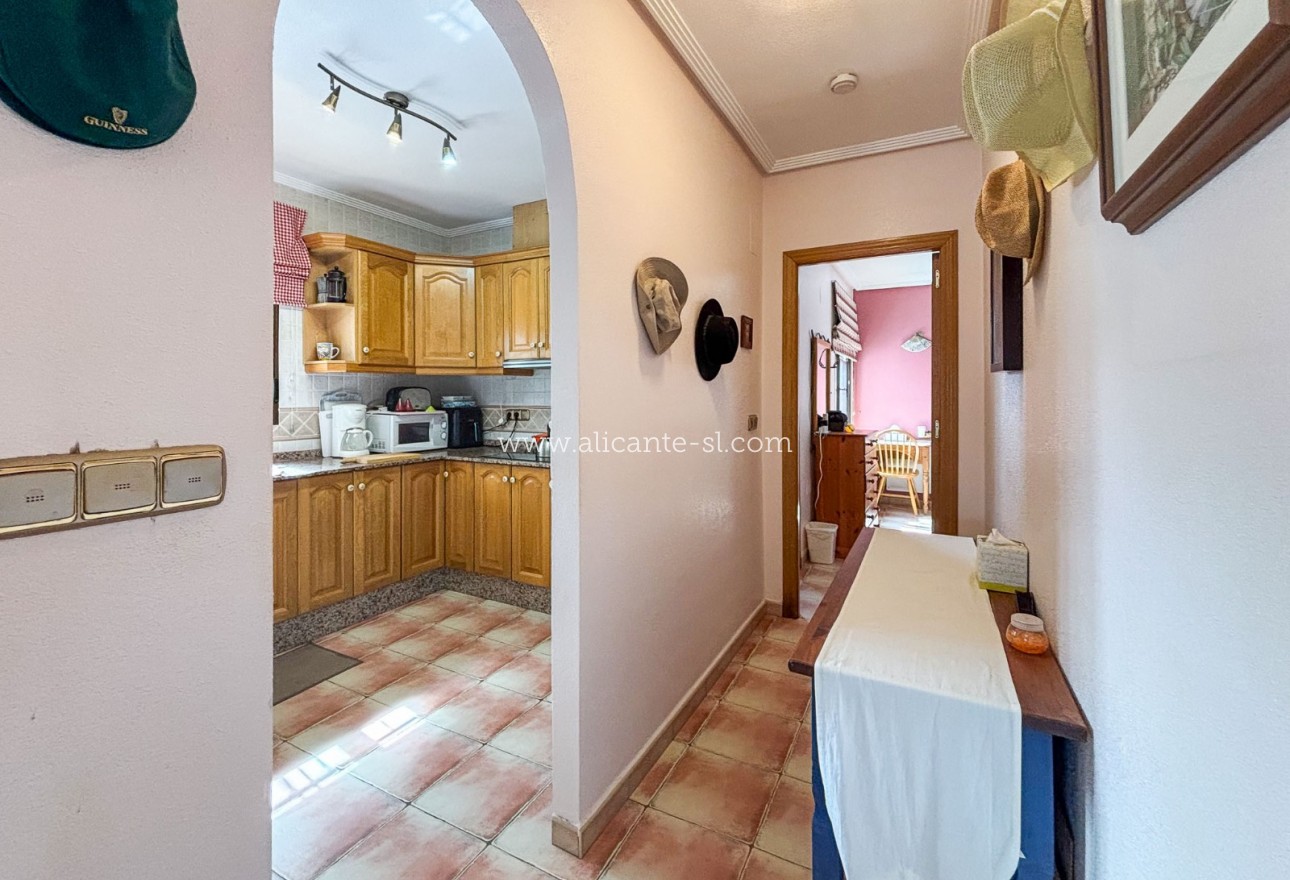 Revente - Villa  - Hondón de las Nieves