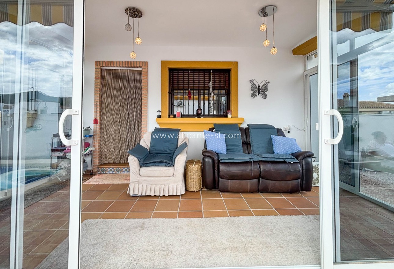 Revente - Villa  - Hondón de las Nieves