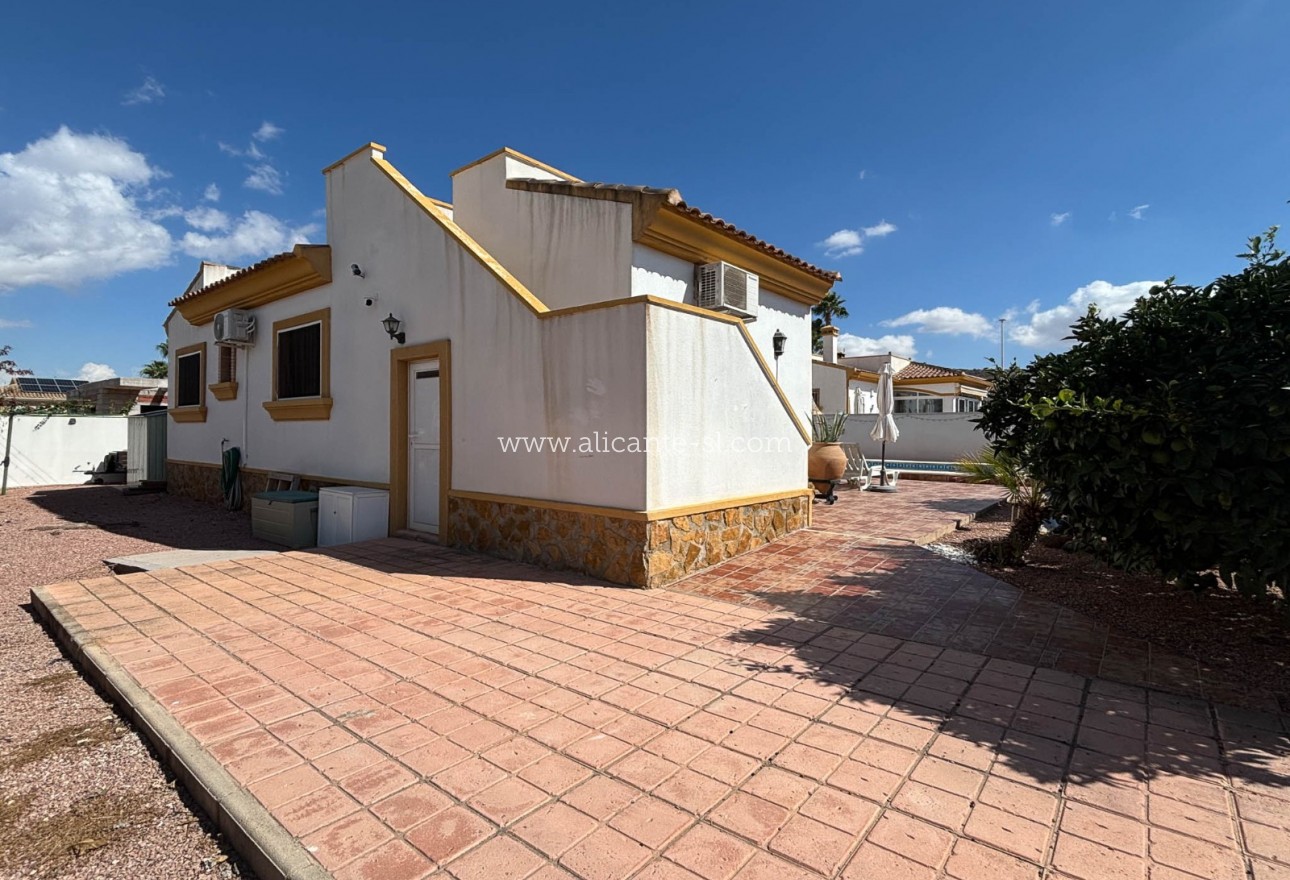 Revente - Villa  - Hondón de las Nieves