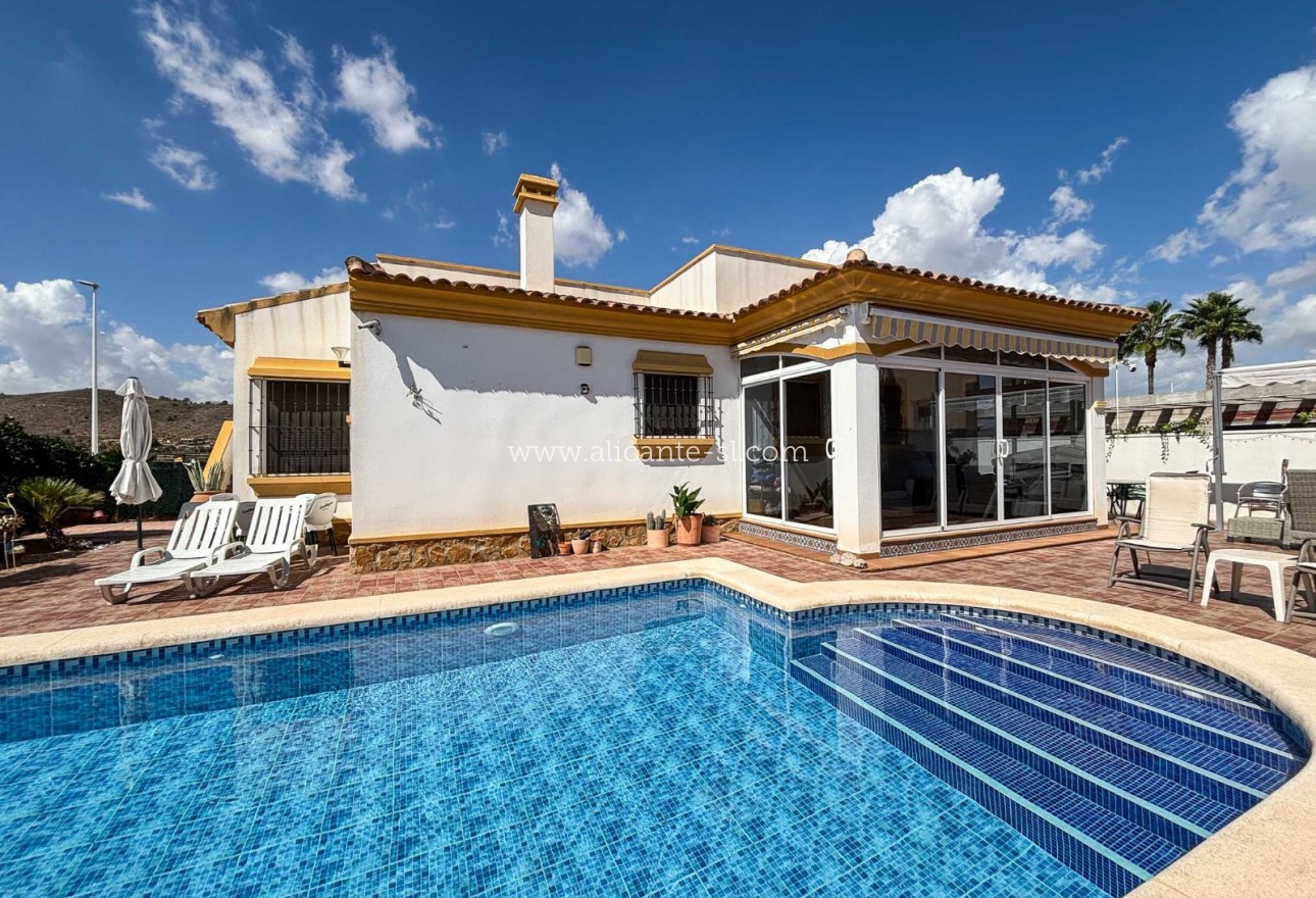 Revente - Villa  - Hondón de las Nieves