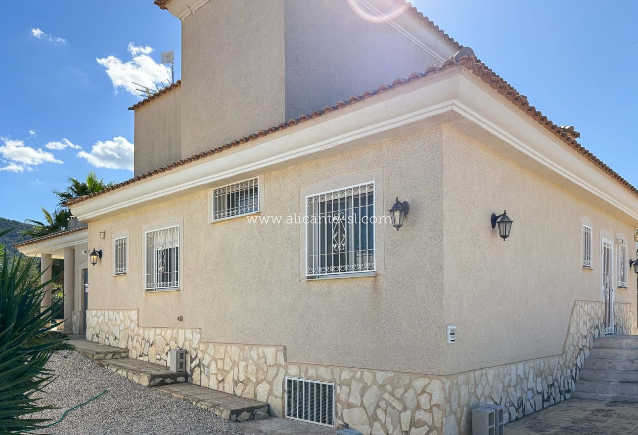 Revente - Villa  - Hondón de las Nieves