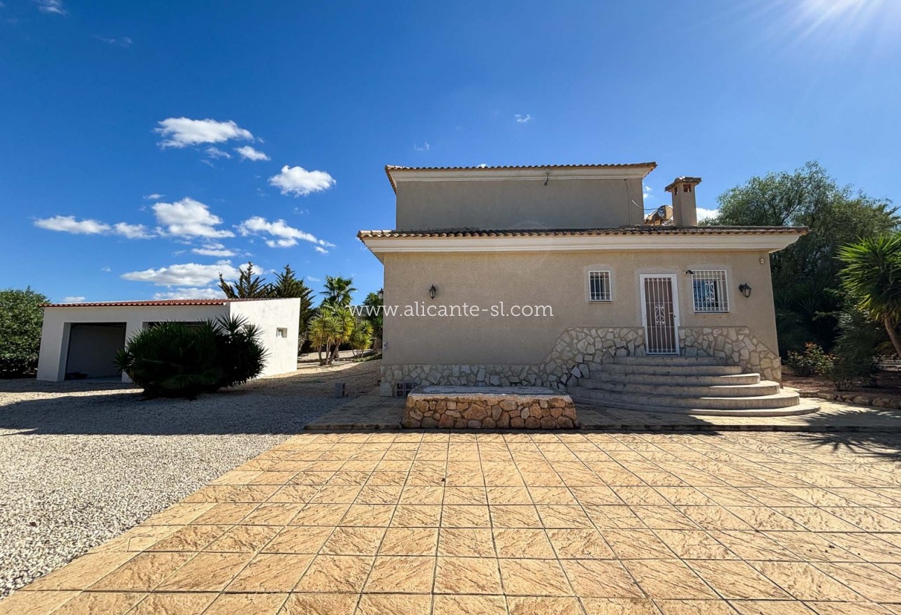 Revente - Villa  - Hondón de las Nieves