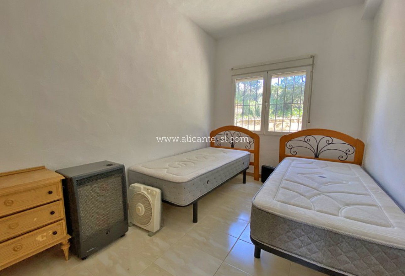 Revente - Villa  - Hondón de las Nieves