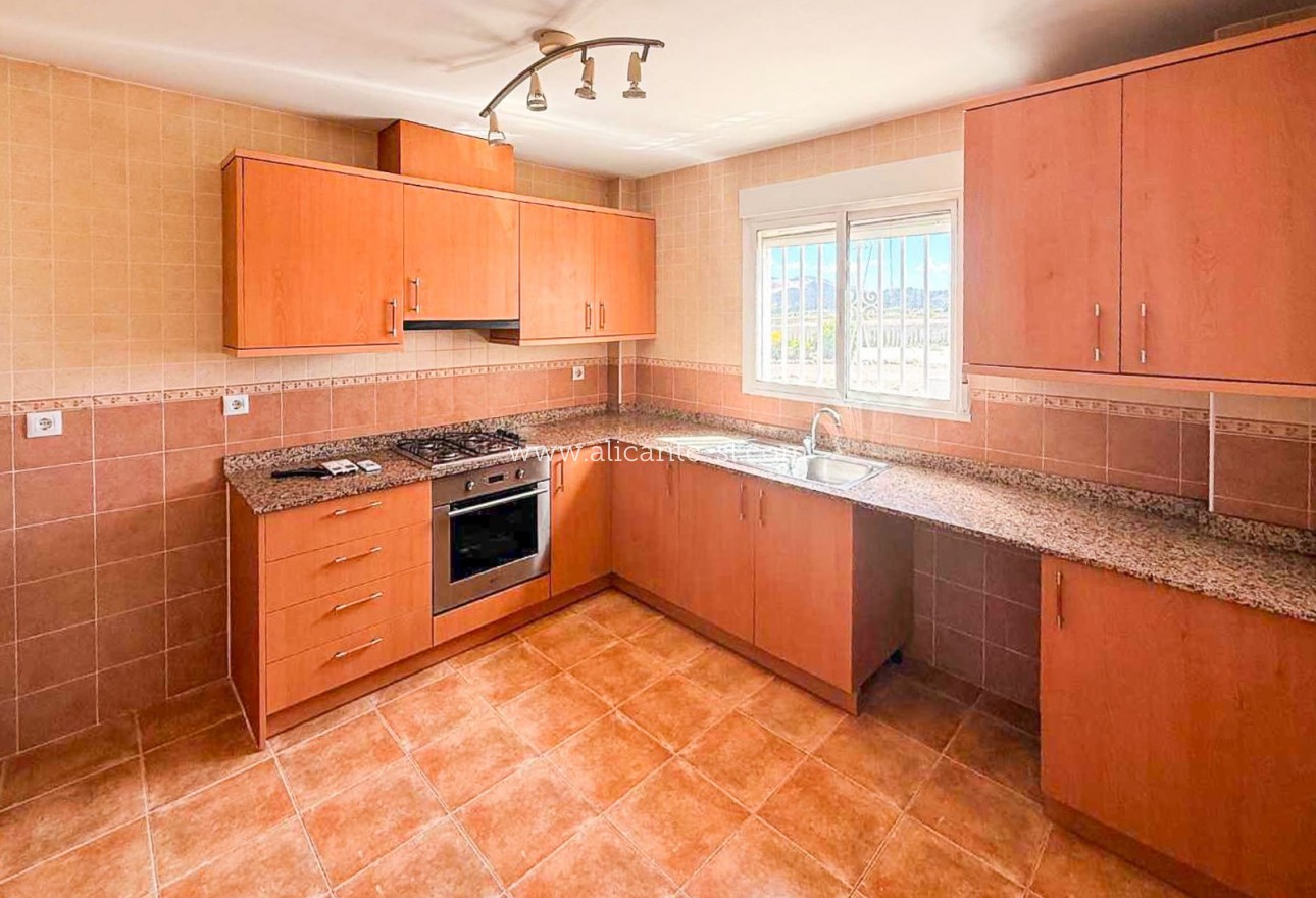 Revente - Villa  - Pinoso