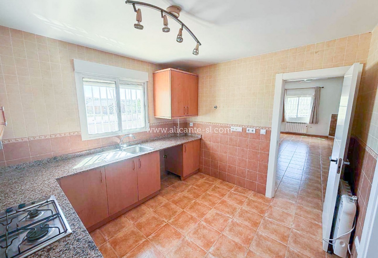 Revente - Villa  - Pinoso