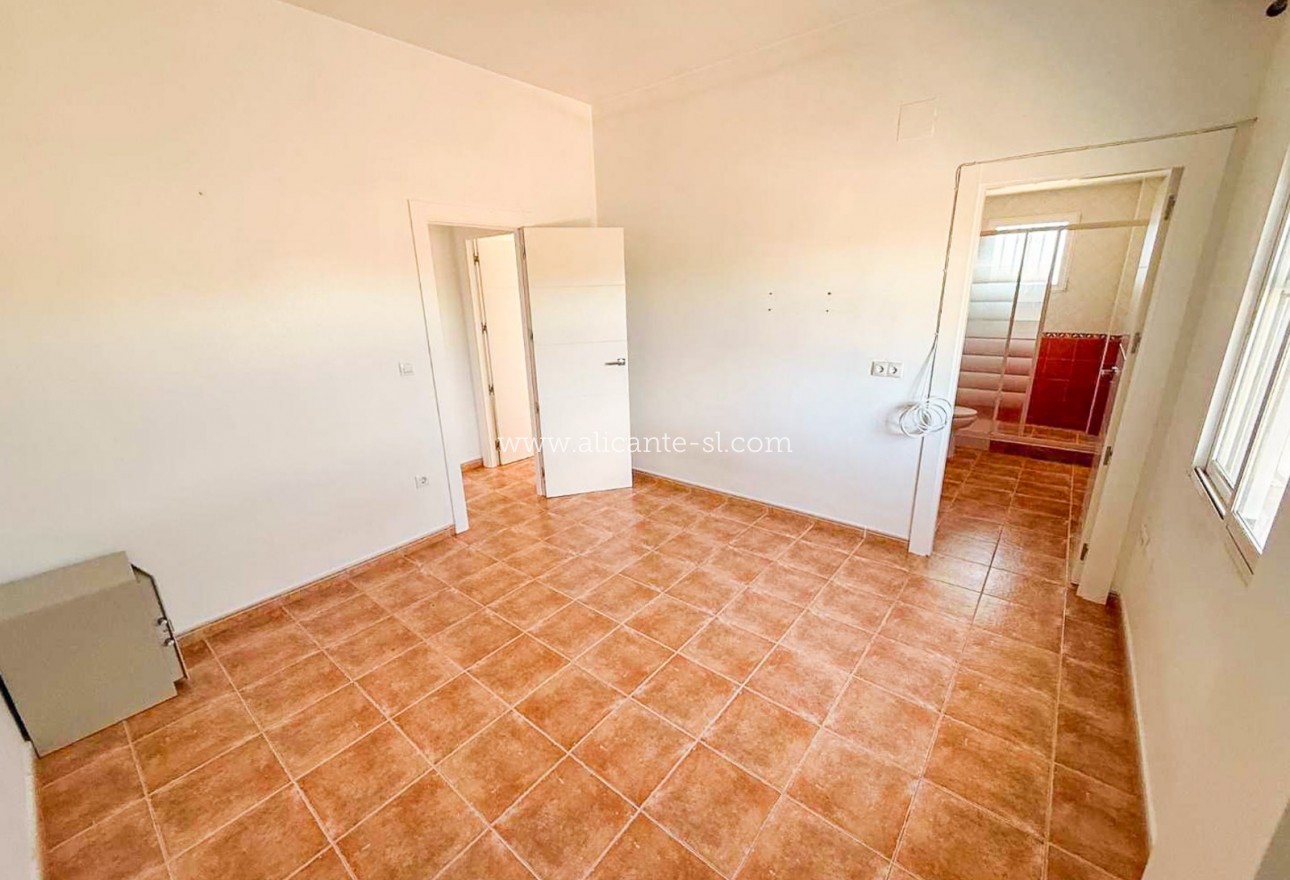 Revente - Villa  - Pinoso