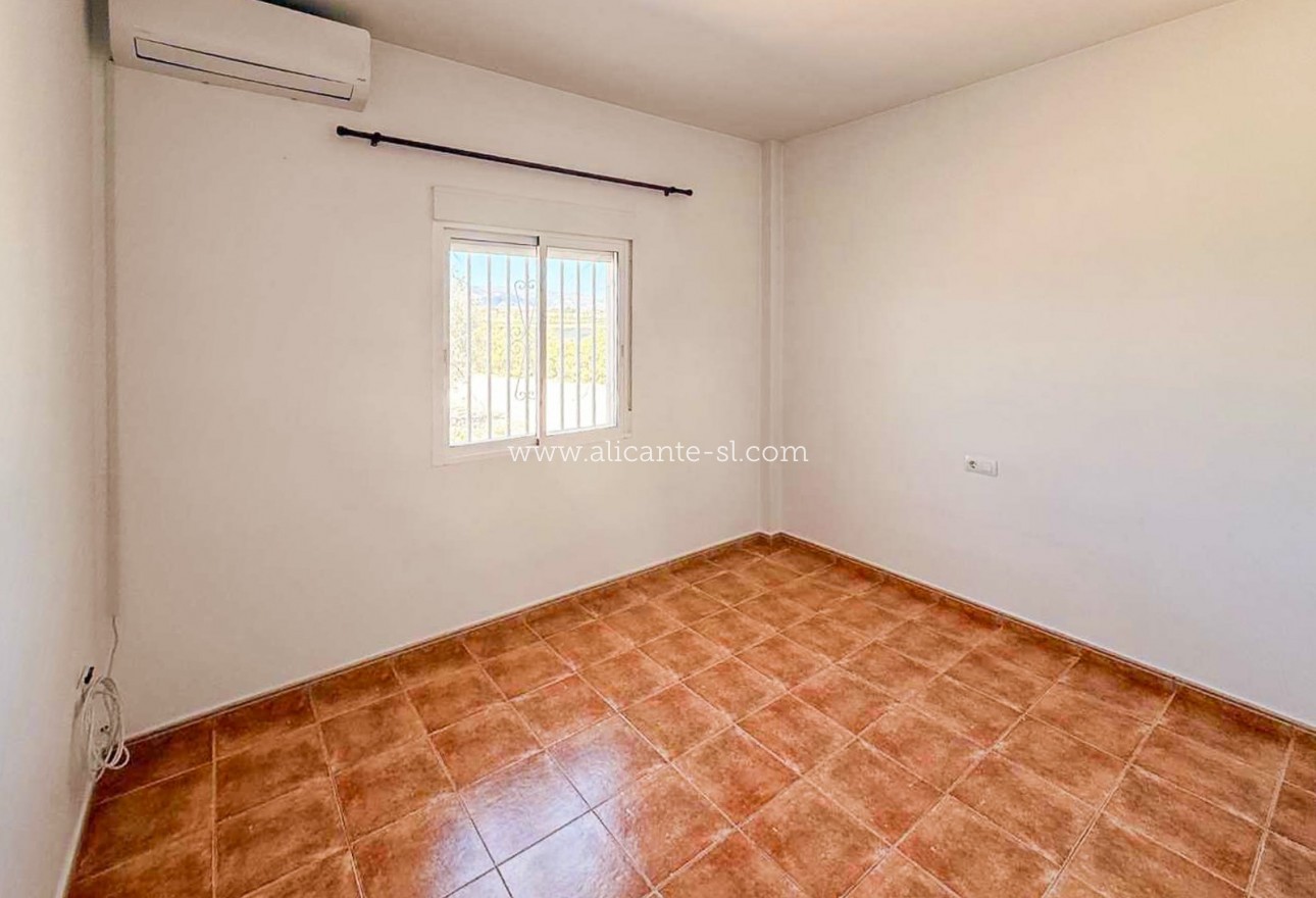 Revente - Villa  - Pinoso