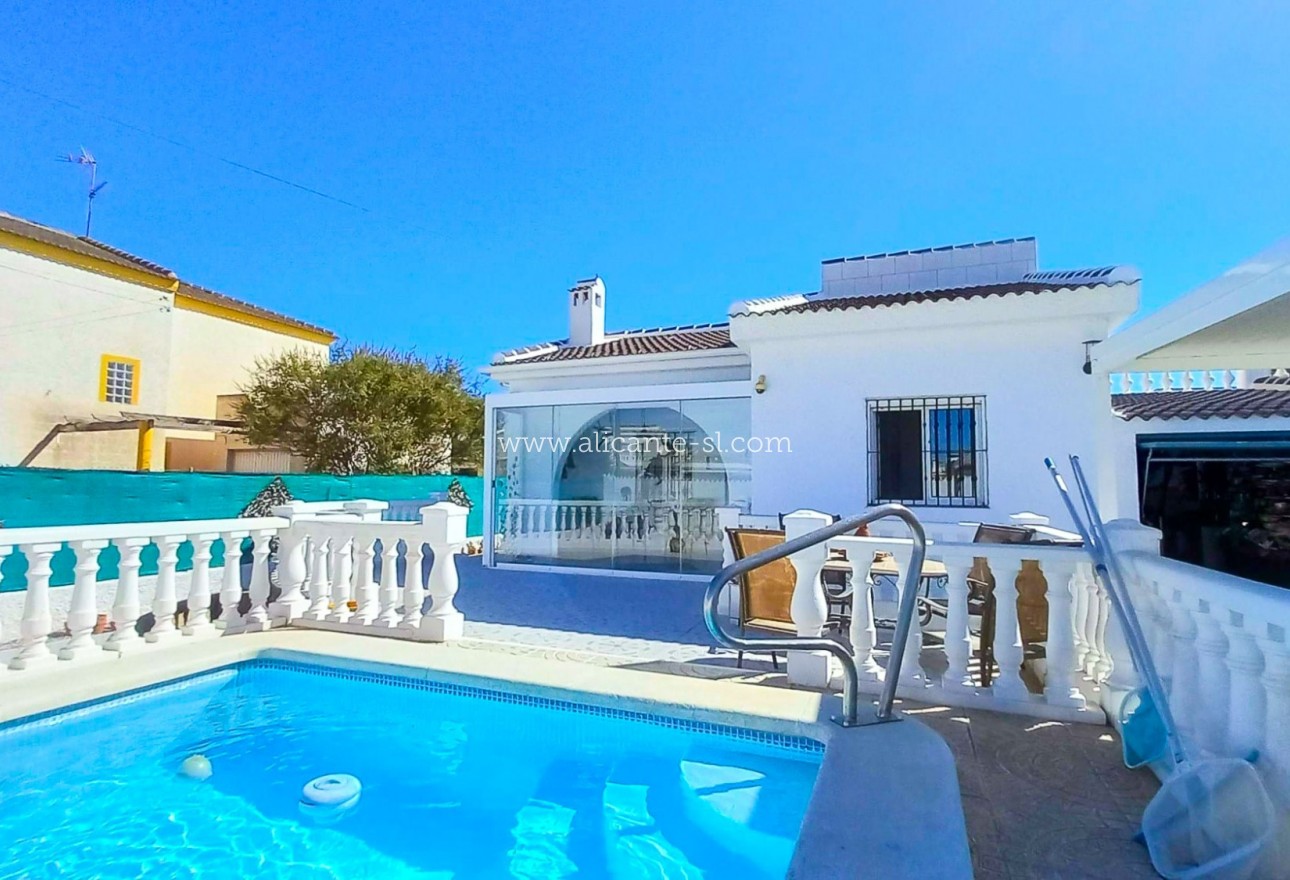 Revente - Villa  - Torrevieja - La Siesta - El Salado -  Torreta
