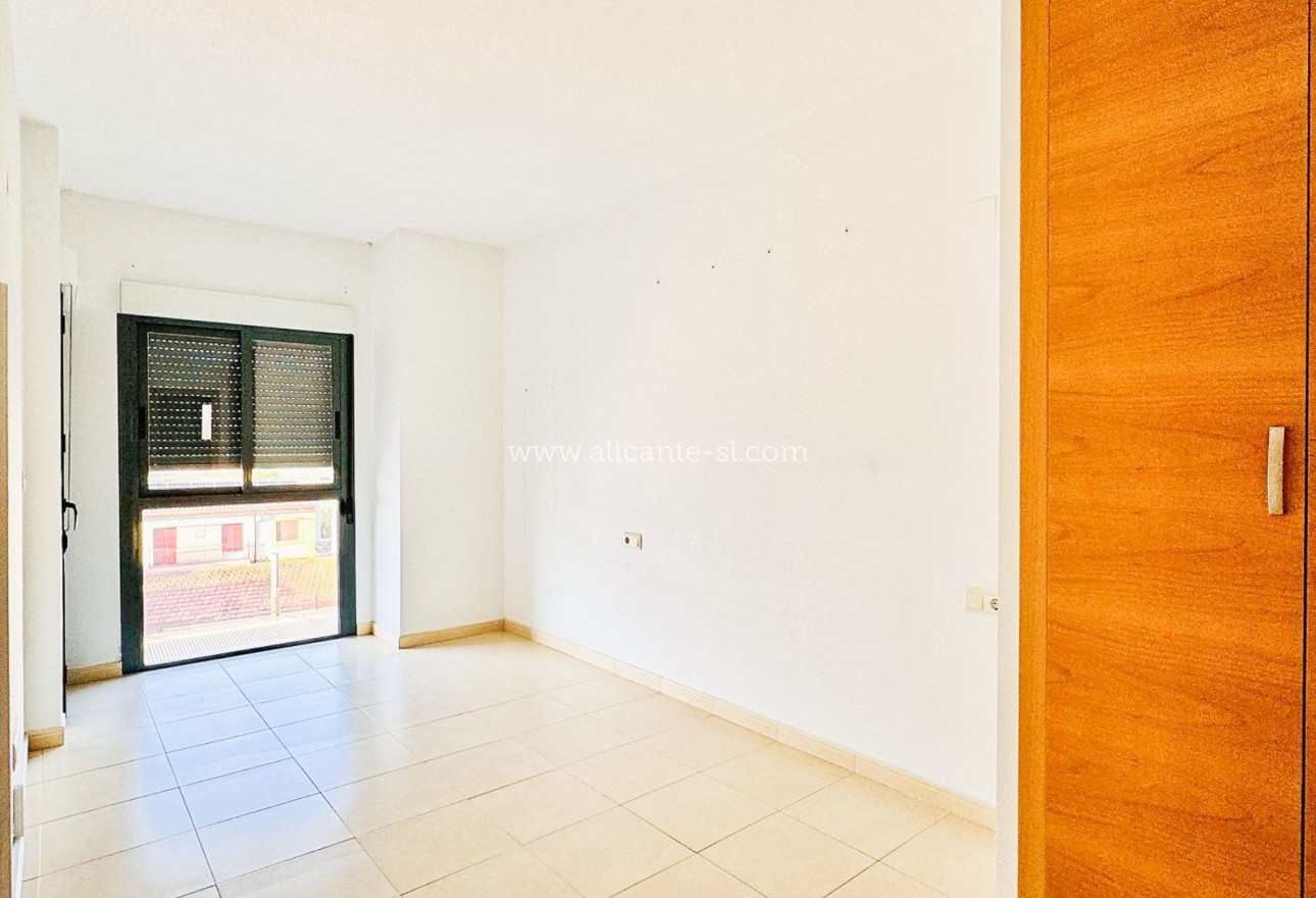 Sale - Apartment  - Hondón de las Nieves