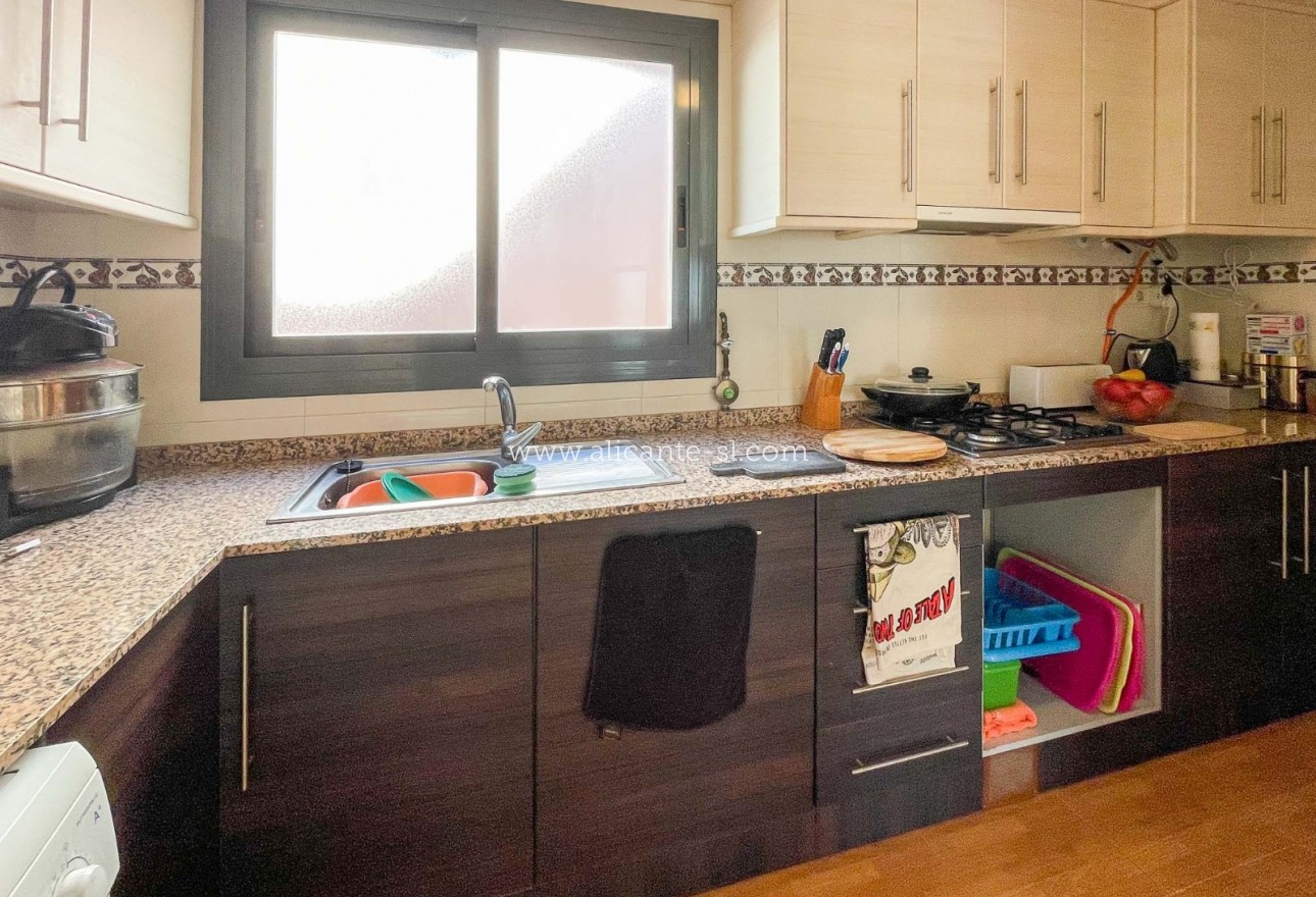 Sale - Apartment  - Hondón de las Nieves