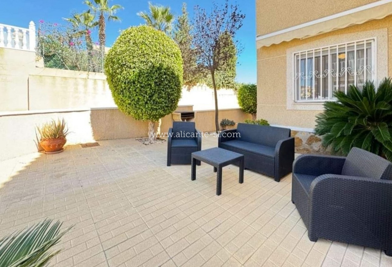 Sale - Apartment  - Orihuela Costa - Villamartín