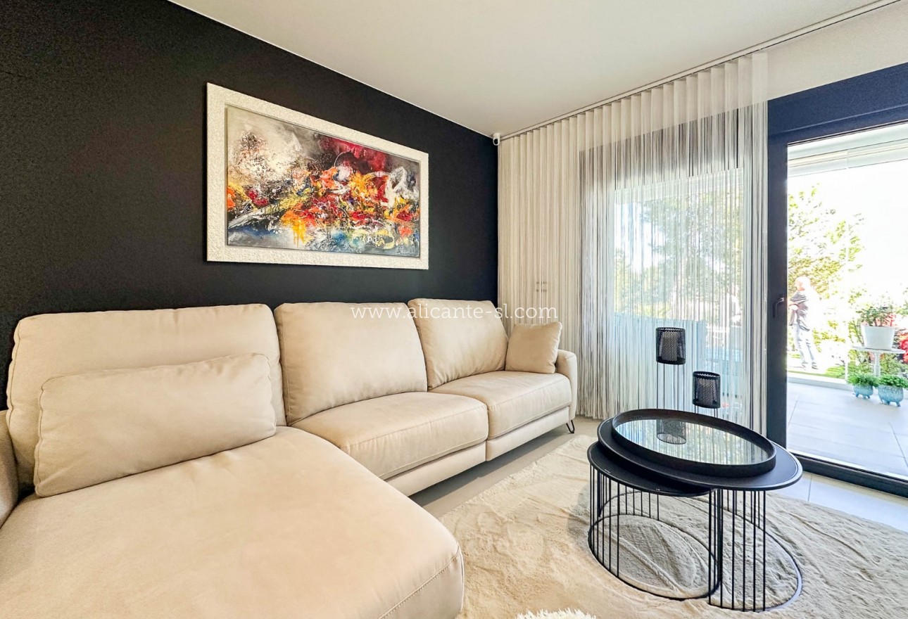 Sale - Apartment  - Pilar de la Horadada