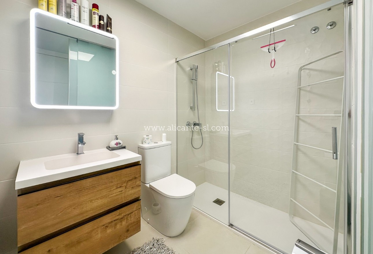 Sale - Apartment  - Pilar de la Horadada