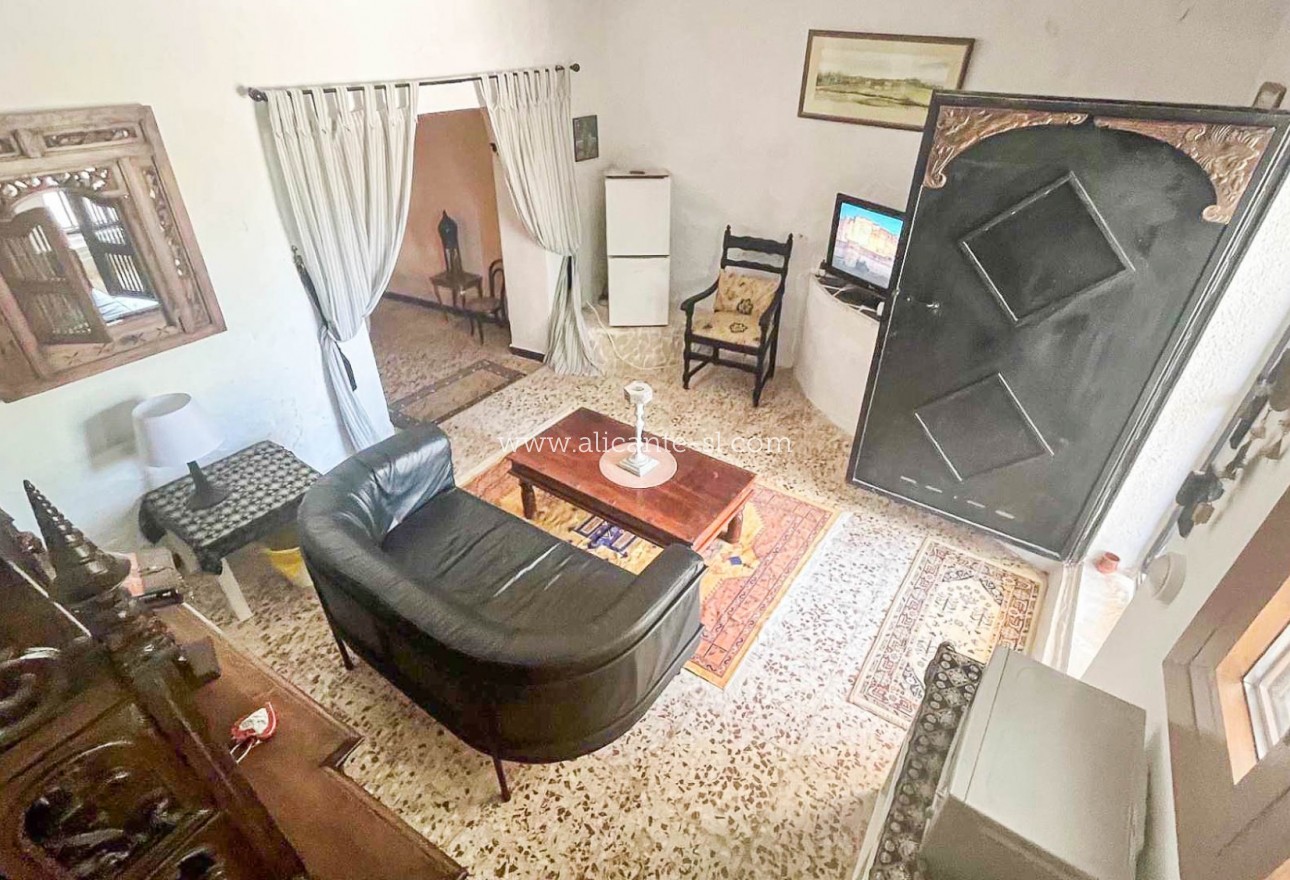 Sale - Country House - Algueña