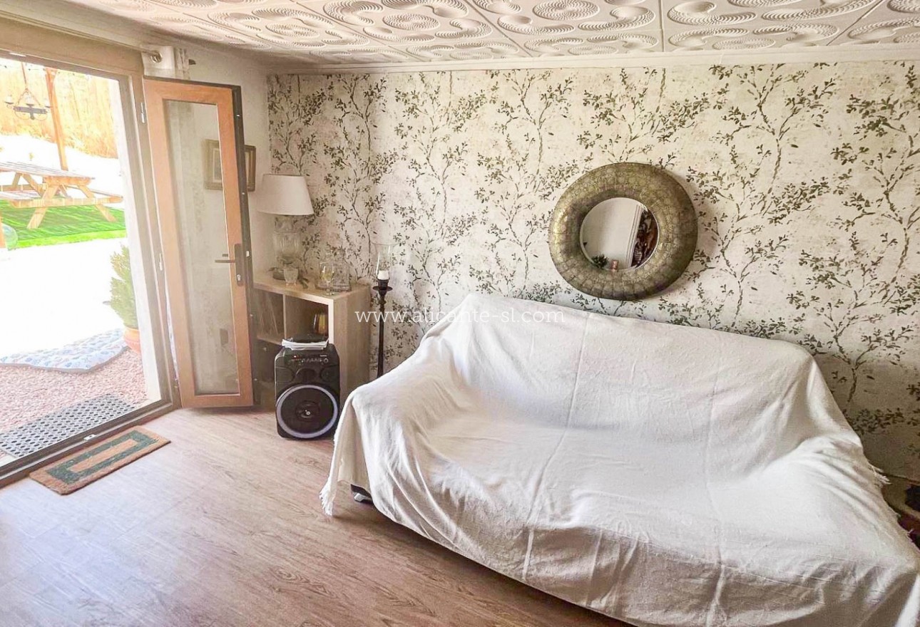 Sale - Country House - Algueña