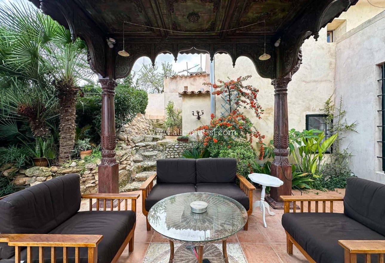 Sale - Country House - La Romana