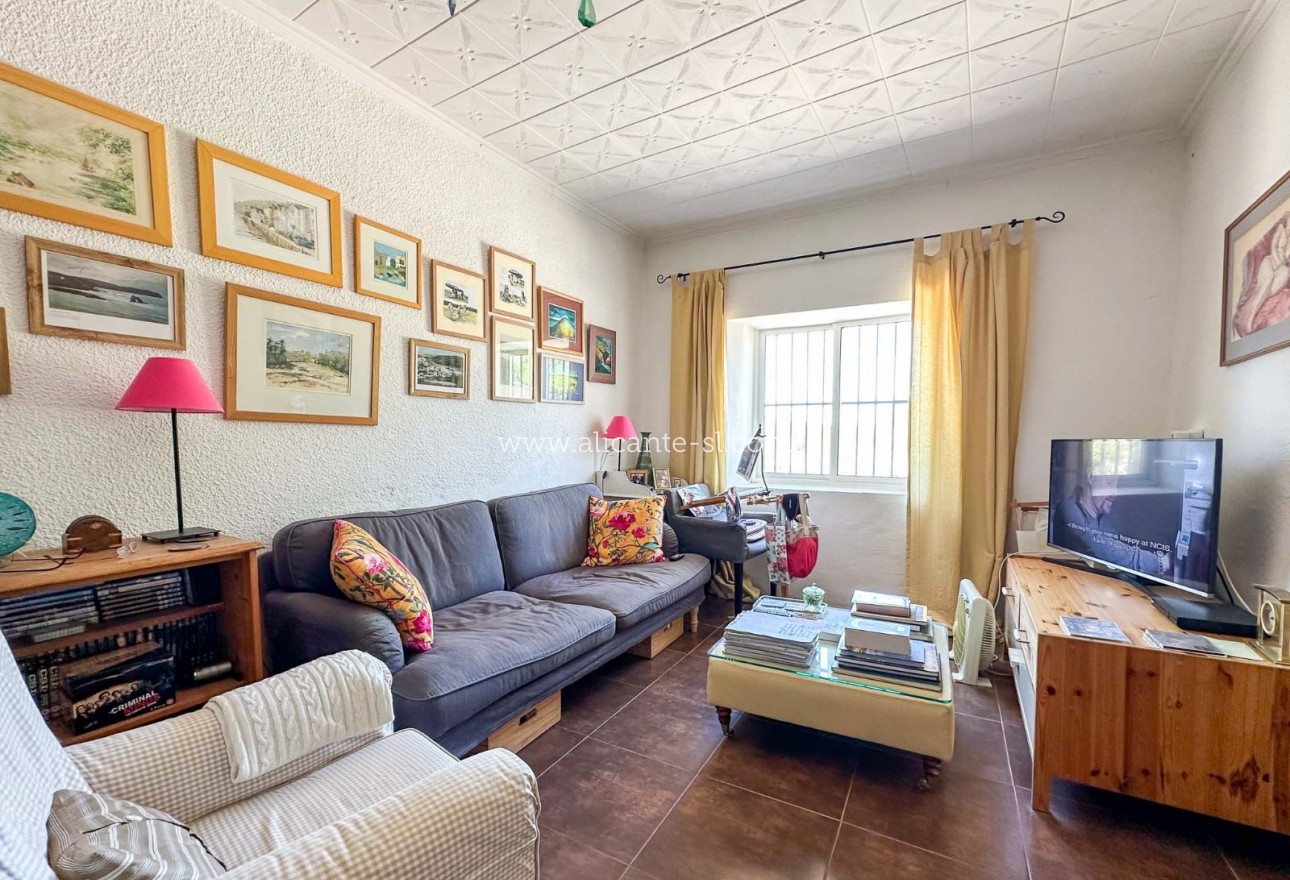 Sale - Country House - La Romana