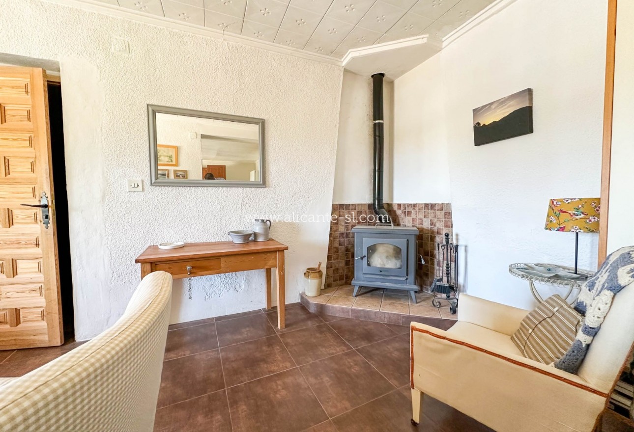 Sale - Country House - La Romana