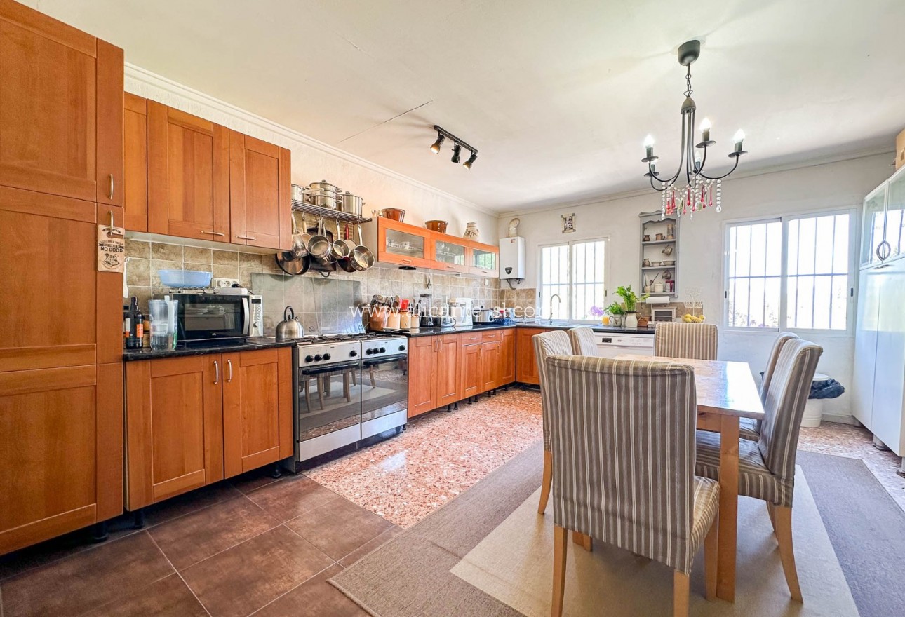 Sale - Country House - La Romana