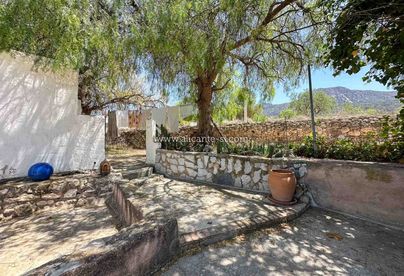 Sale - Country House - La Romana