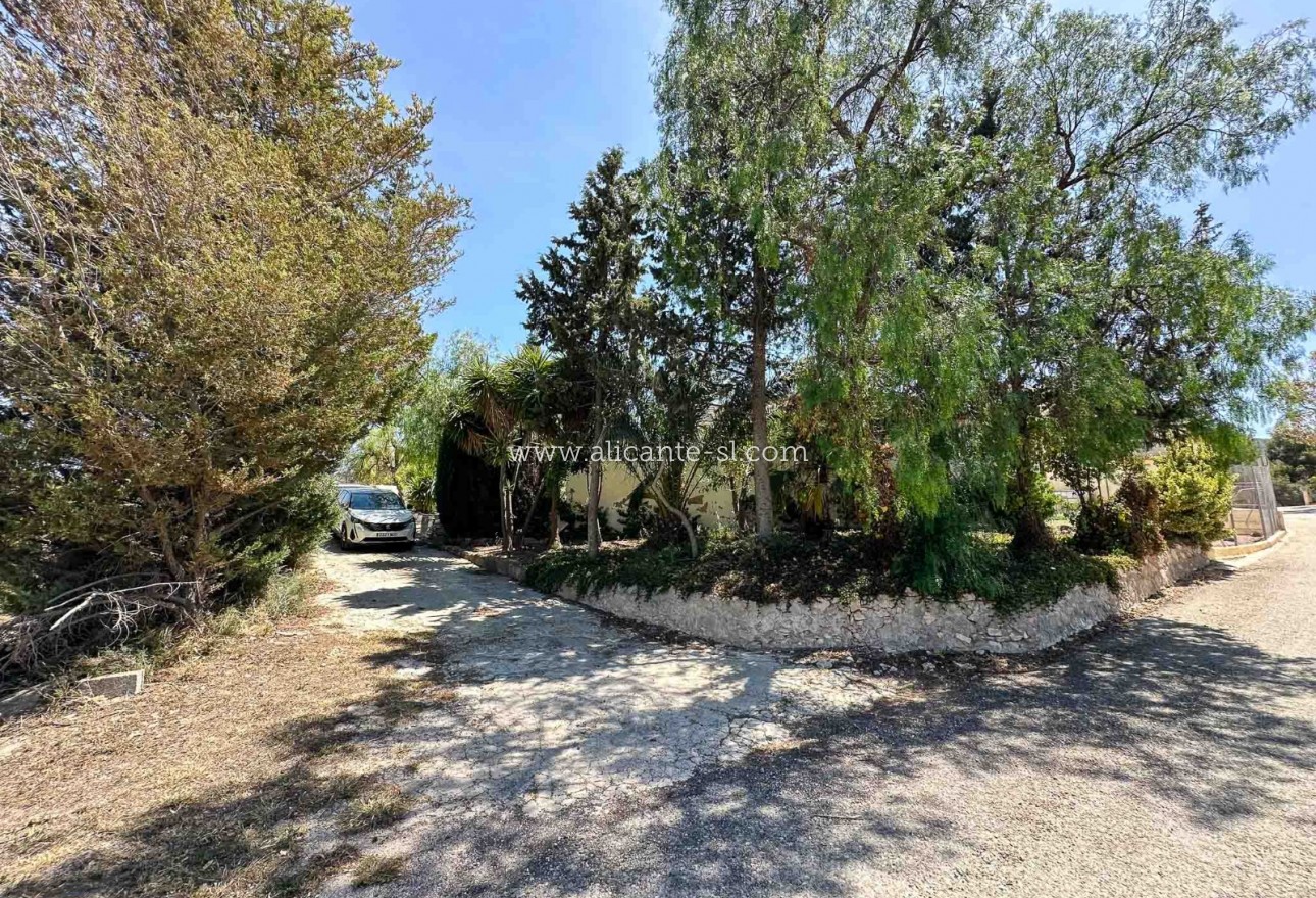 Sale - Country House - La Romana