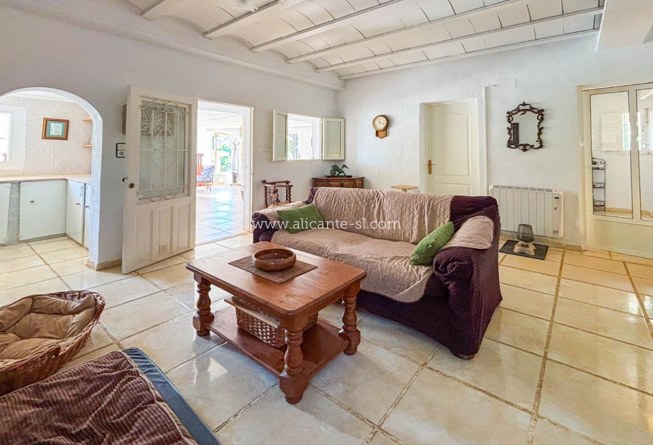 Sale - Finca - Hondón de las Nieves