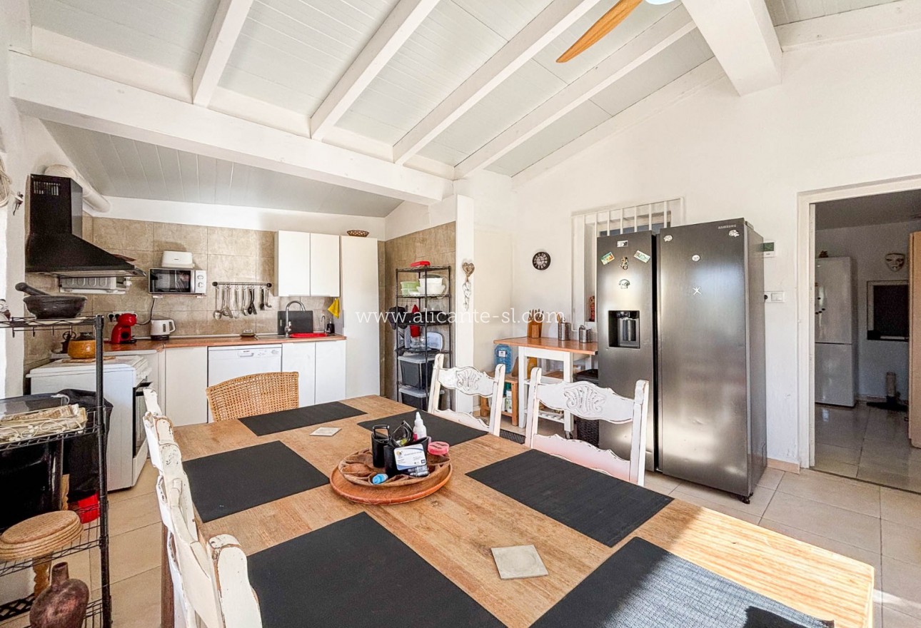 Sale - Finca - Hondón de las Nieves