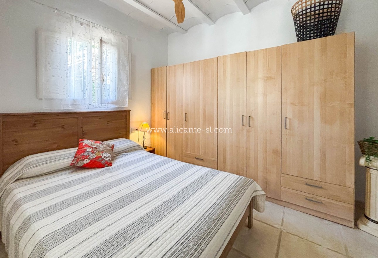 Sale - Finca - Hondón de las Nieves