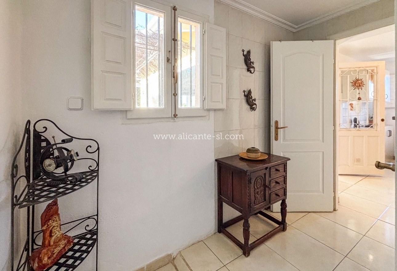 Sale - Finca - Hondón de las Nieves