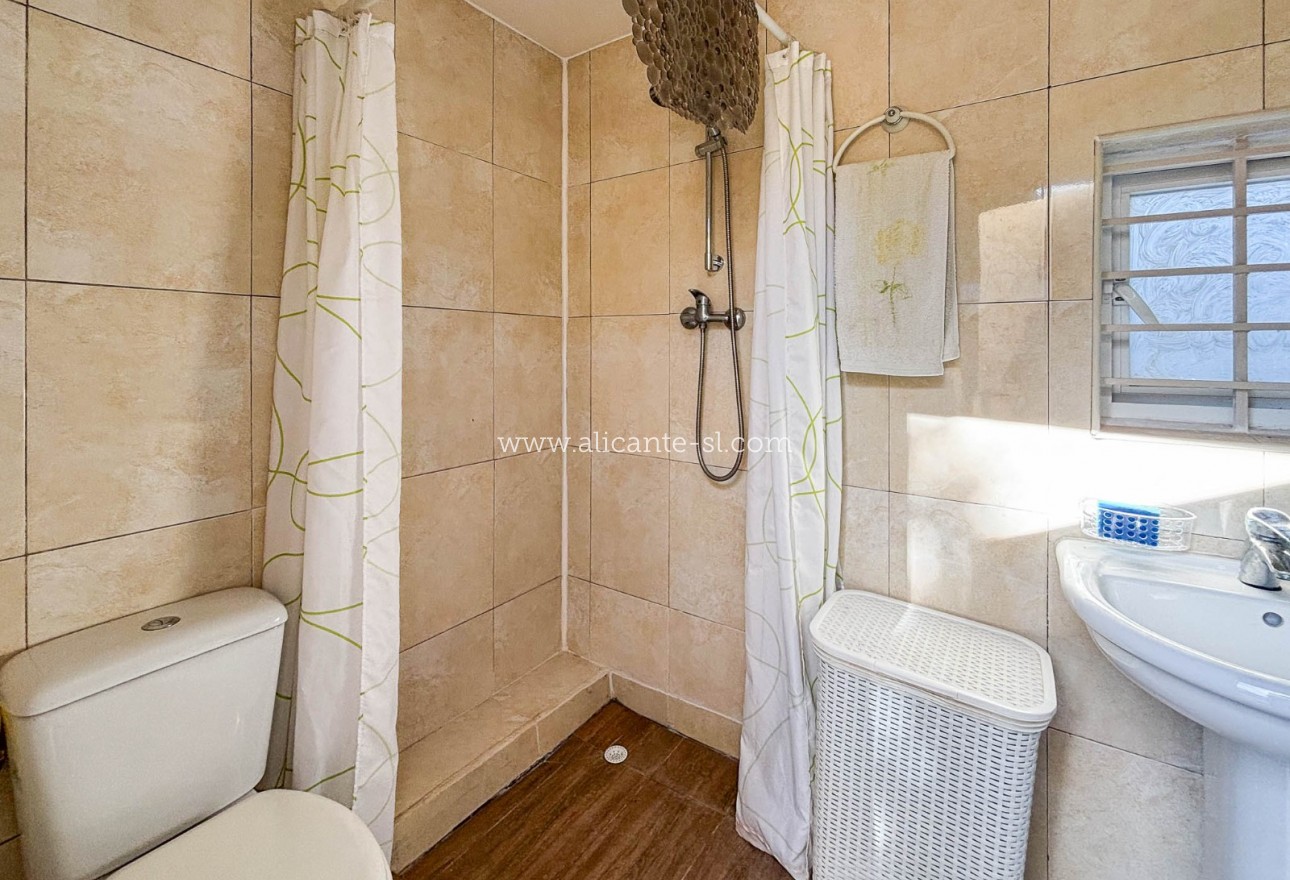 Sale - Finca - Hondón de las Nieves