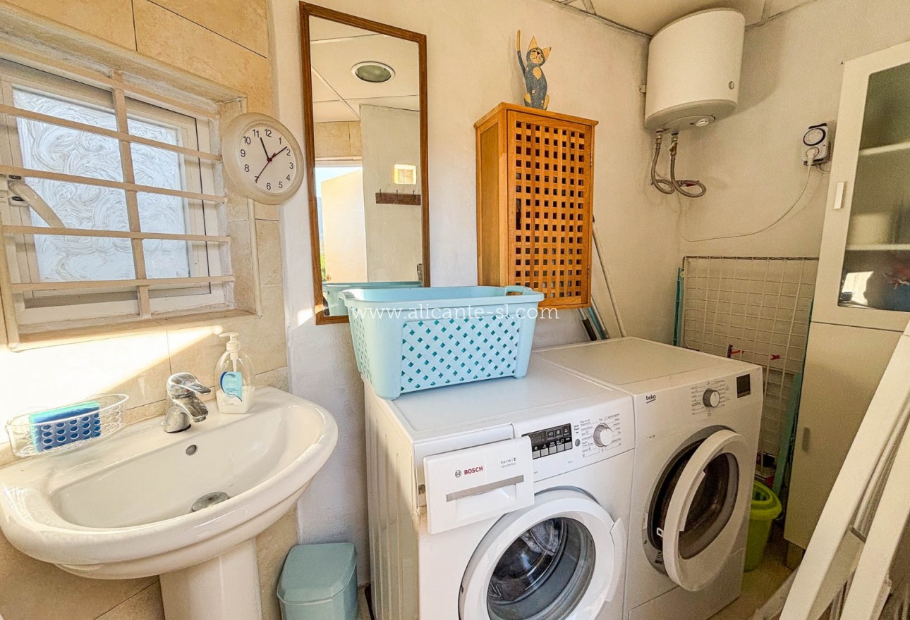 Sale - Finca - Hondón de las Nieves