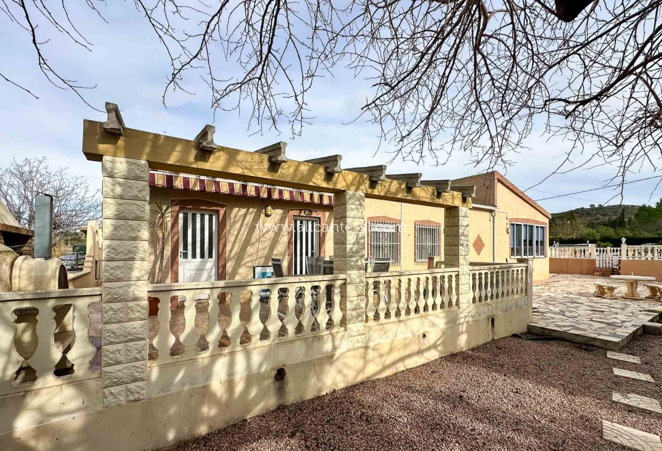 Sale - Finca - Hondón de las Nieves