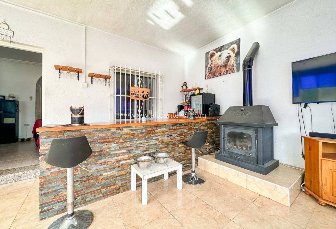 Sale - Finca - Hondón de las Nieves