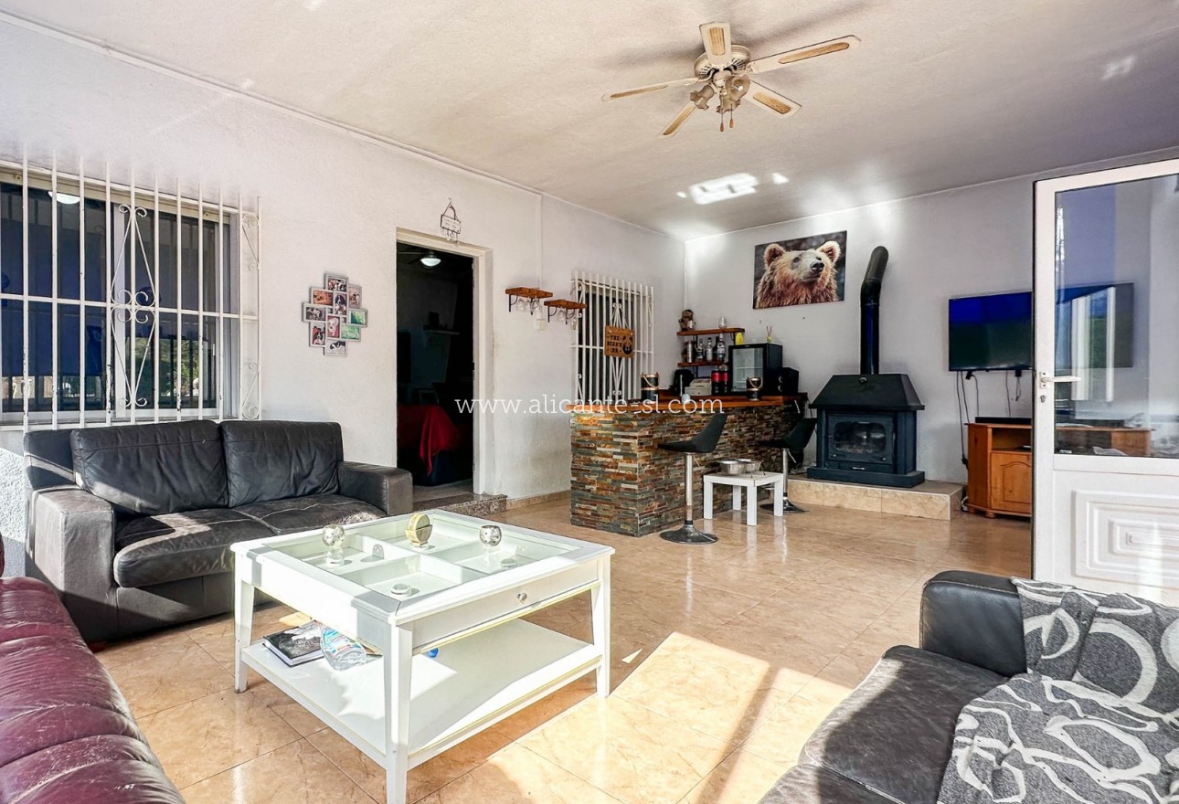 Sale - Finca - Hondón de las Nieves