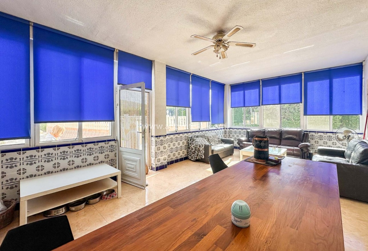 Sale - Finca - Hondón de las Nieves