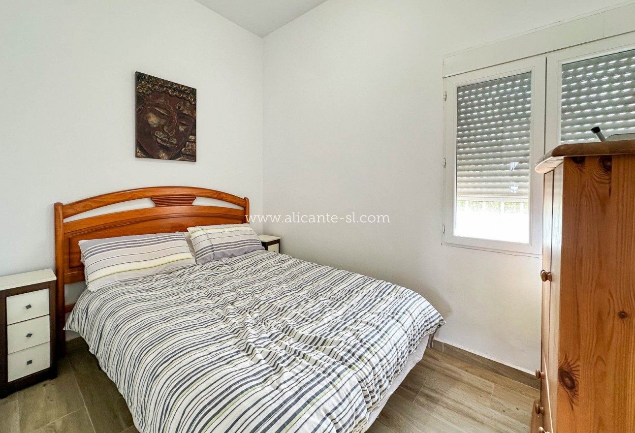 Sale - Finca - Hondón de las Nieves