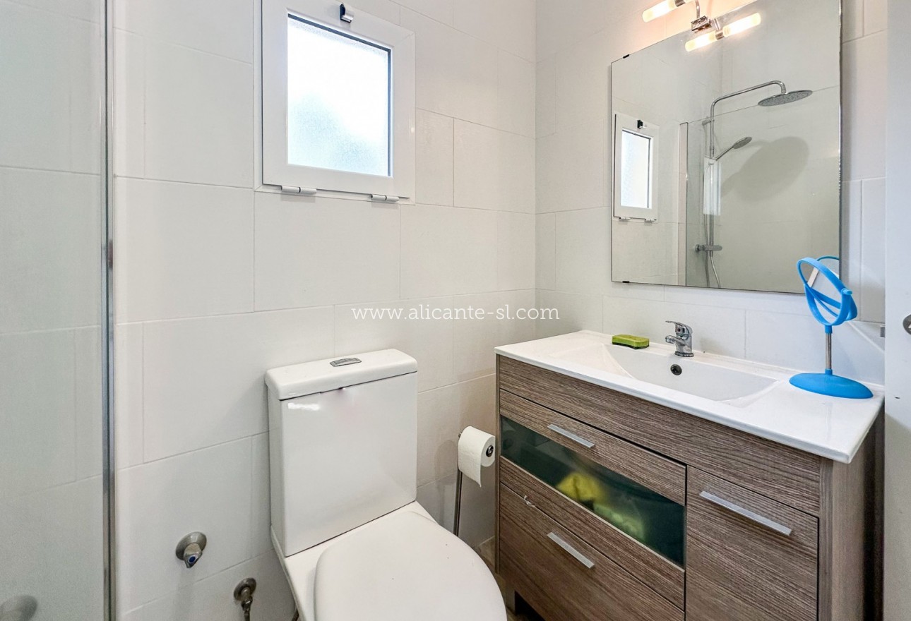 Sale - Finca - Hondón de las Nieves