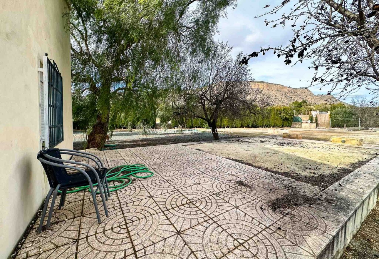 Sale - Finca - Hondón de las Nieves