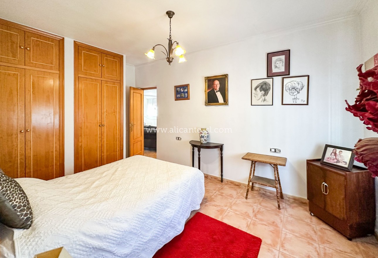 Sale - Finca - Hondón de las Nieves