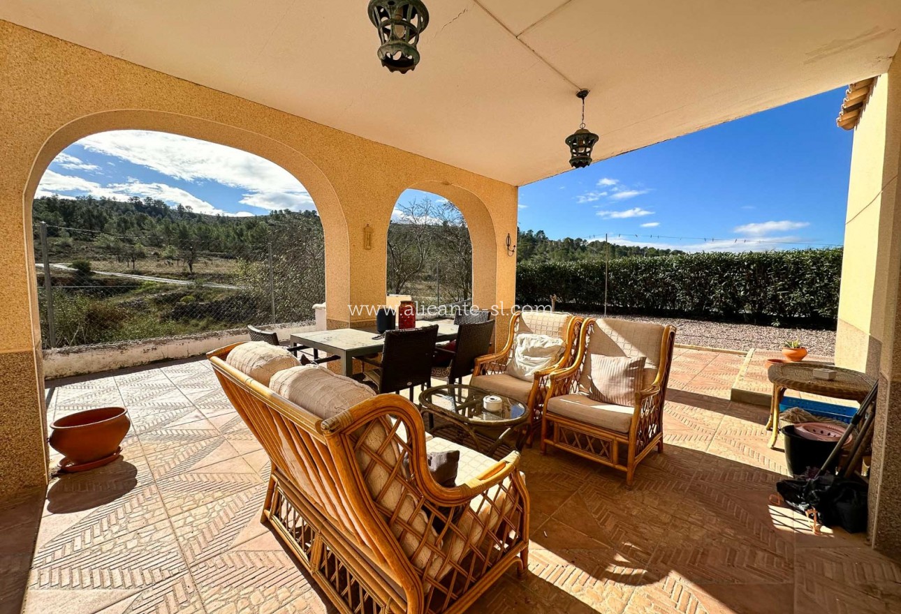 Sale - Finca - Hondón de las Nieves