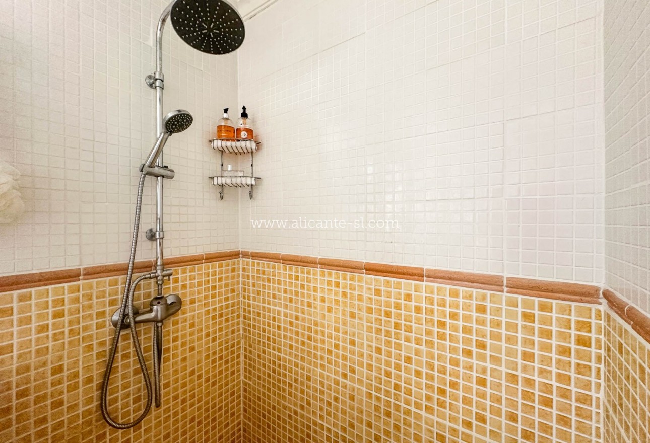 Sale - Finca - Hondón de las Nieves