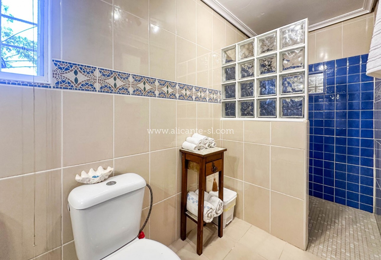 Sale - Finca - Hondón de las Nieves