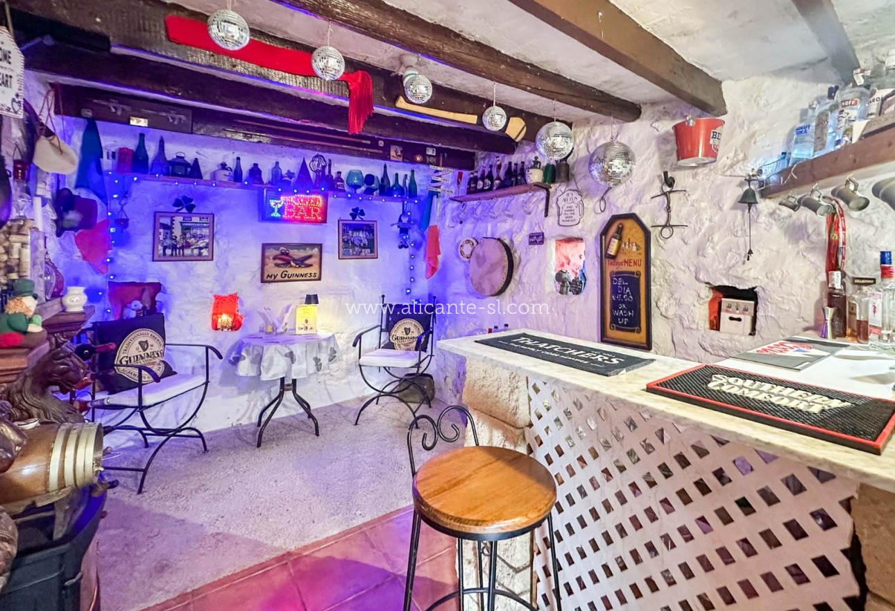 Sale - Finca - Hondón de las Nieves