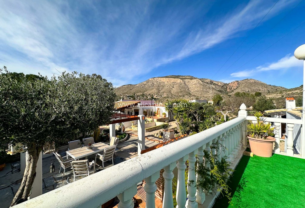 Sale - Finca - Hondón de las Nieves