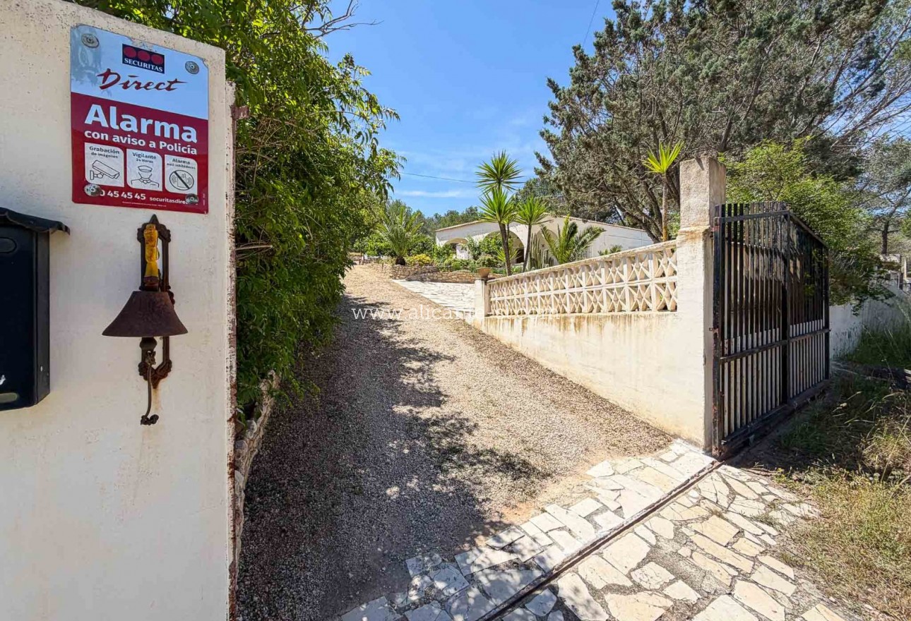 Sale - Finca - Hondón de las Nieves
