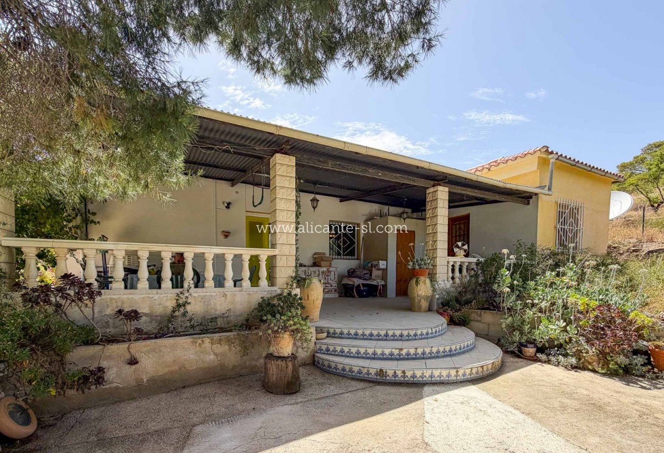 Sale - Finca - Hondón de las Nieves