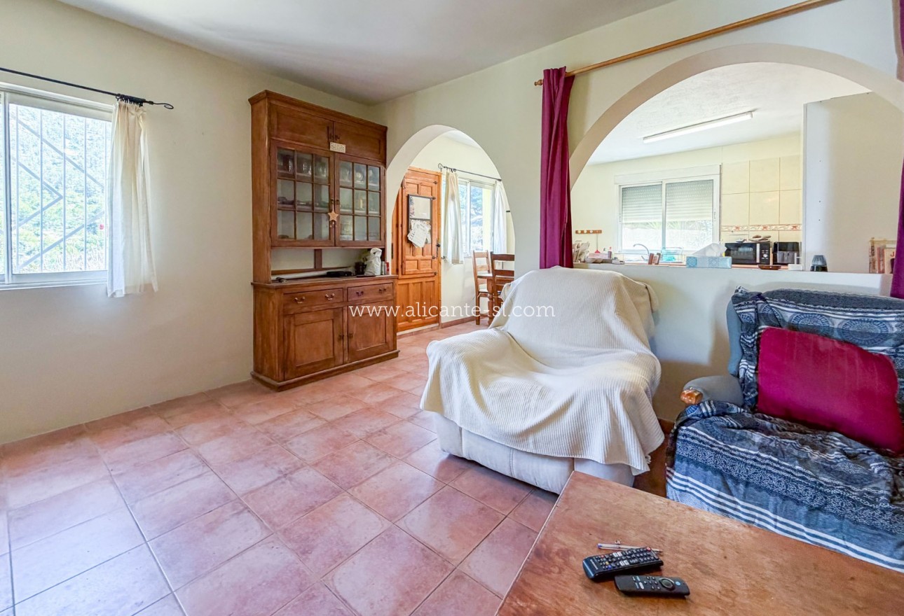 Sale - Finca - Hondón de las Nieves
