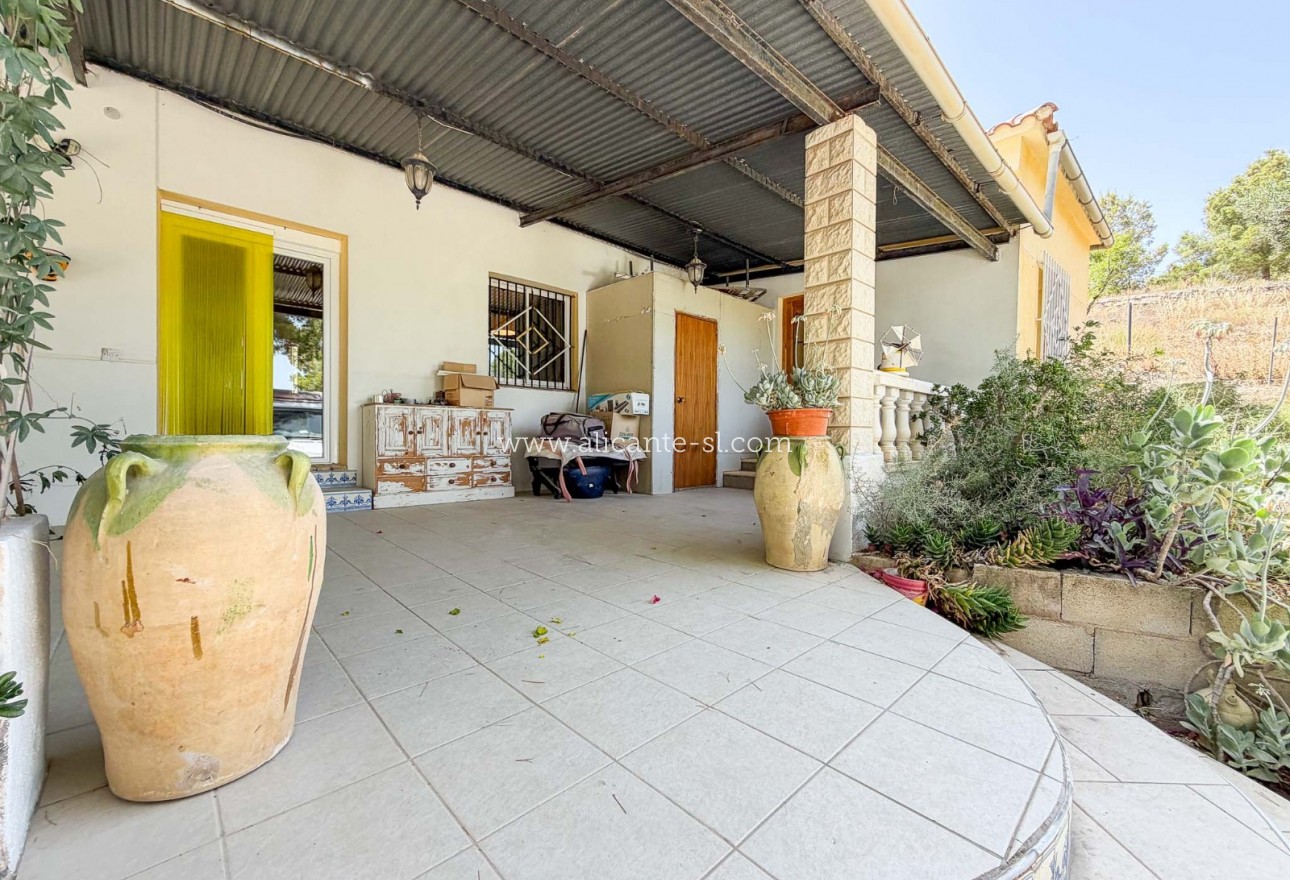 Sale - Finca - Hondón de las Nieves