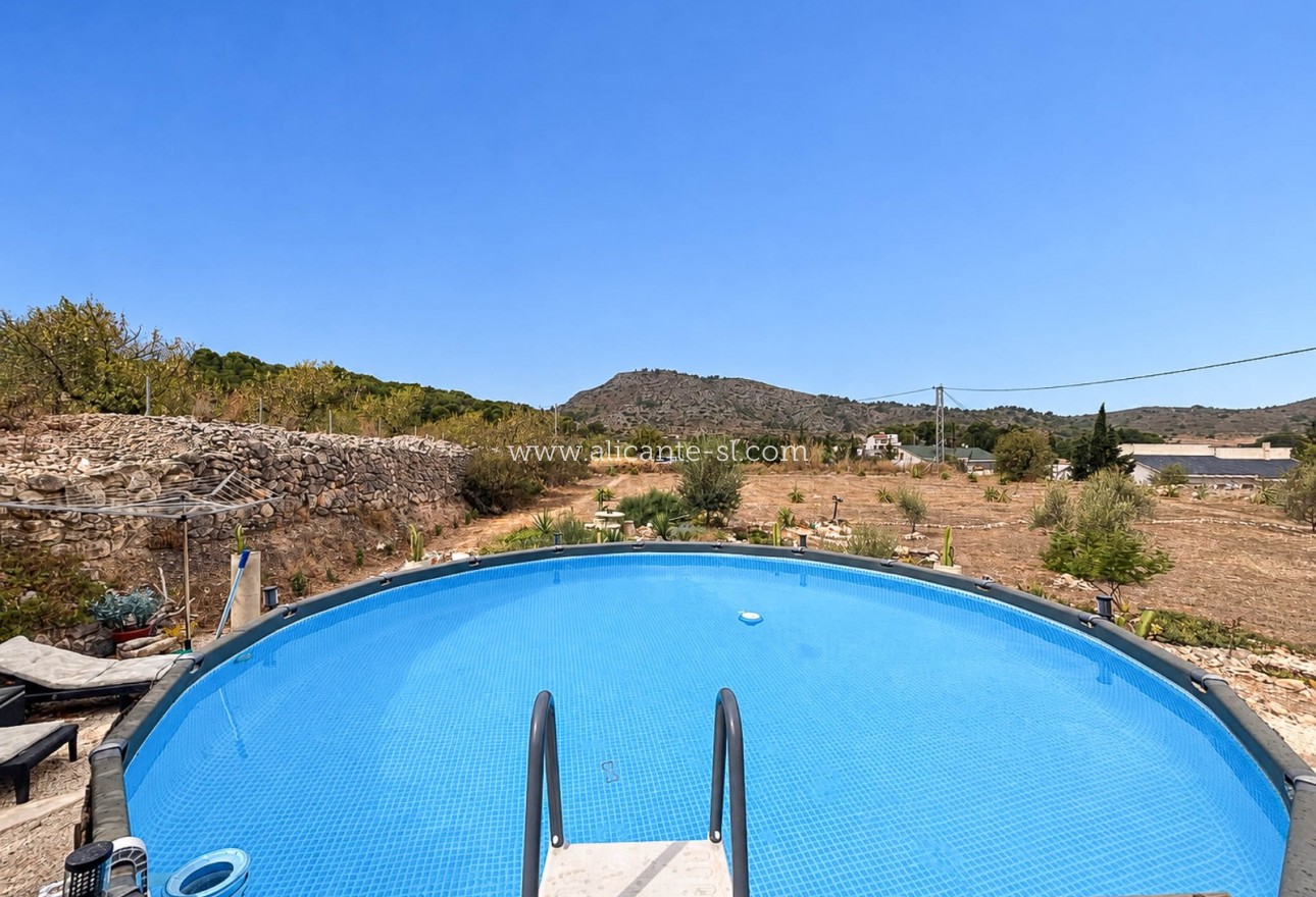 Sale - Finca - Hondón de las Nieves