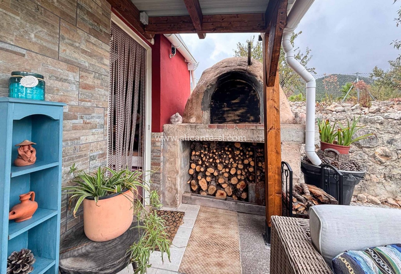 Sale - Finca - Hondón de las Nieves